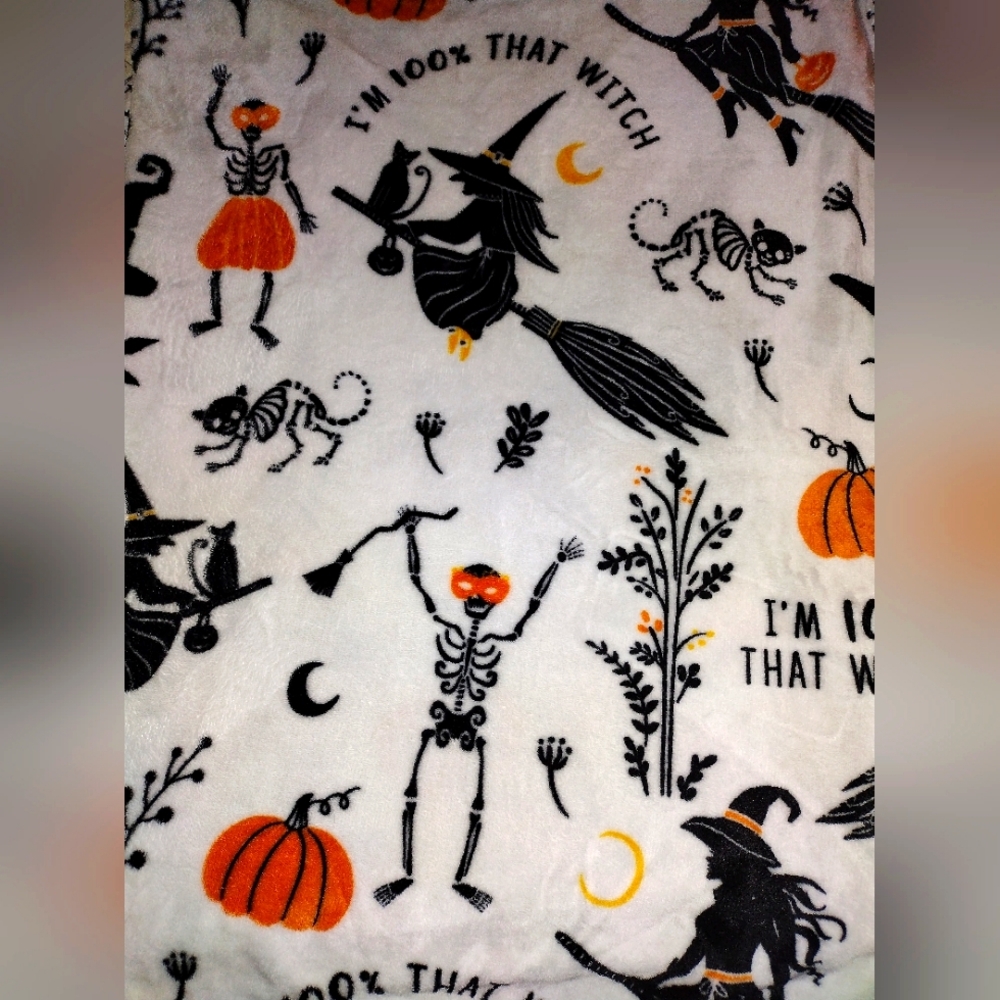 Halloween throw